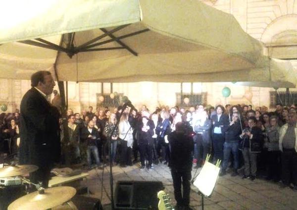 ENZO GIANNONE PRESENTA IN PUBBLICO LA SUA CANDIDATURA