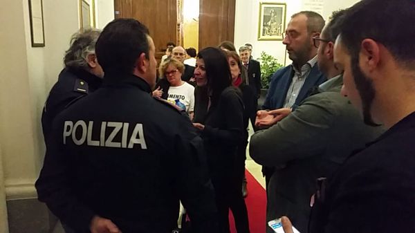 UNA PAGINA NERA E VERGOGNOSA SCRITTA LA NOTTE SCORSA IN CONSIGLIO COMUNALE