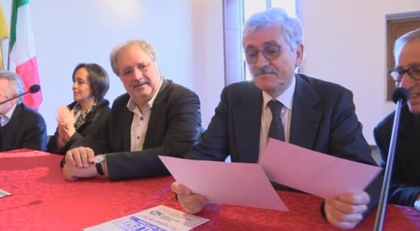 A VITTORIA MASSIMO D’ALEMA: “IO VOTO NO, E’ UNA RIFORMA NON BUONA. SE VINCE IL SI, CI SARA’ UNA FRATTURA INSANABILE