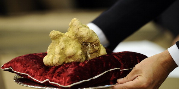 ALLA LOCANDA DON SERAFINO DI RAGUSA IBLA UN MENU’ TUTTO DEDICATO A SUA MAESTA’ IL TARTUFO BIANCO