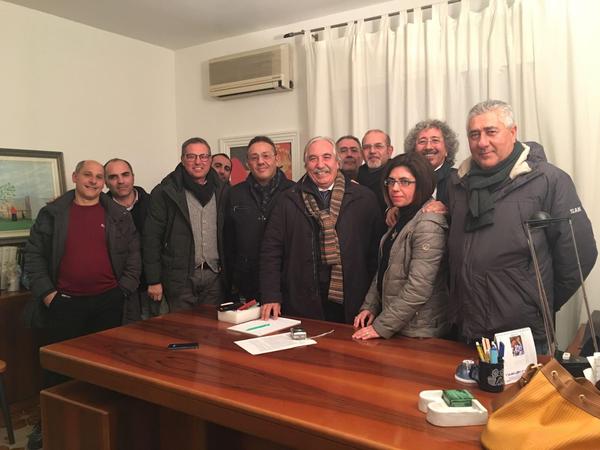RISORSE ECONOMICHE  IN CASSA ,MA I SERVIZI NON PARTONO! INCAPACITÀ O IMPEDIMENTI DI  NATURA POLITICA?