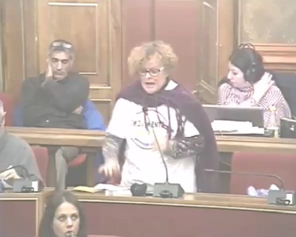 LA CONSIGLIERA MARABITA OCCUPA L’AULA CONSILIARE DI RAGUSA