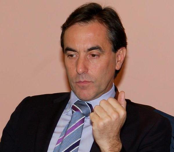 Peppe Calabrese sarà il candidato sindaco del Pd
