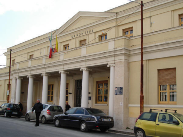 Asp Ragusa sul caso del medico legale: “Chiunque abbia avuto richieste di denaro, lo comunichi alle autorità”