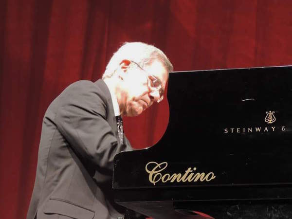 IL BRAVISSIMO PIANISTA BRASILIANO JOAO CARLOS PARREIRA CHUEIRE IERI SERA A “MELODICA”
