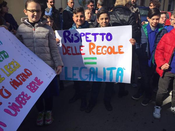 VIDEO – IN MIGLIAIA STAMANI ALLA MARCIA ANTIMAFIA A VITTORIA. INIZIATIVA RIUSCITA