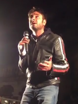 VIDEO – DI BATTISTA A RAGUSA CONTRO BANCHE, MASS MEDIA E TUTTI GLI ALTRI PARTITI