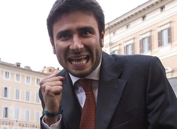 M5S: ALESSANDRO DI BATTISTA A RAGUSA
