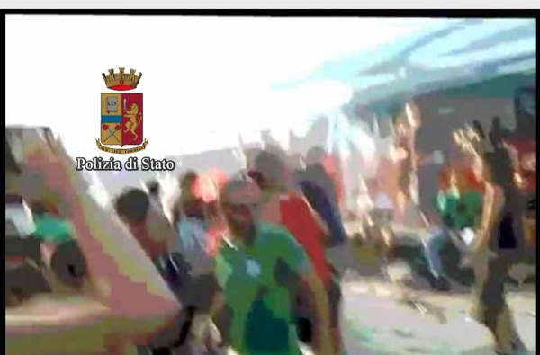 A VITTORIA RAVE PARTY ABUSIVO NELL’AREA DI SERRA SAN BARTOLO, INTERVIENE LA POLIZIA, 56 DENUNCIATI
