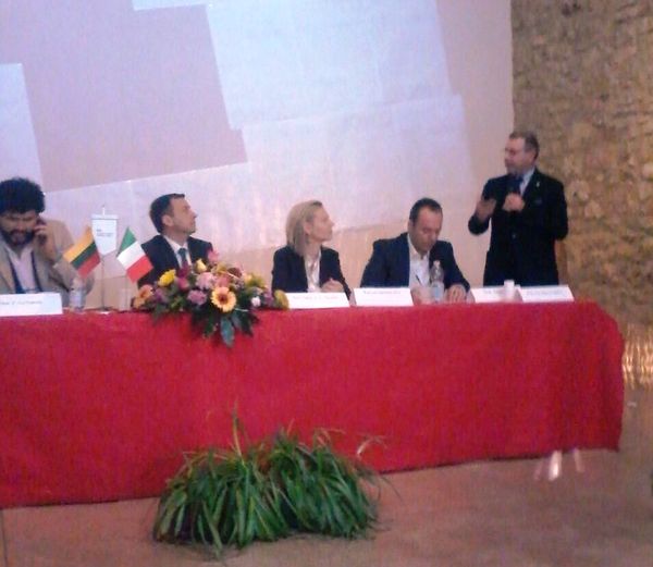 NUOVE FORME DI COLLABORAZIONE PER IL COMUNE DI ACATE CON L’OBIETTIVO DI SUPERARE LA CRISI ECONOMICA