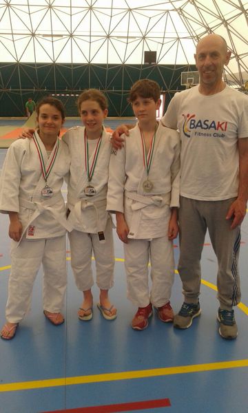 LA SCUOLA BASAKI DI RAGUSA CONQUISTA DUE MEDAGLIE D’ORO  E UNA D’ARGENTO