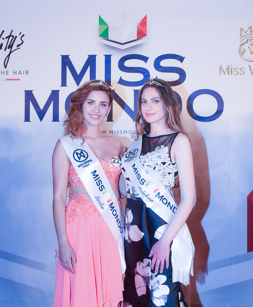 FASCIA E CORONA AD ALESSIA TRIPODI PER LA CALABRIA E A GABRIELA FARINATO PER LA SICILIA