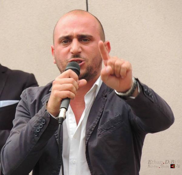 LA CITTA’ SEN’ZACQUA . AMMINISTRAZIONE COMUNALE  PIU’ CONFUSA CHE PERSUASA  !!!