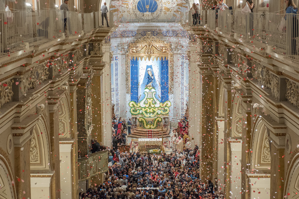 IERI SERA IN CHIESA MADRE  UNO DEI MOMENTI PIU’ SUGGESTIVI DEI SOLENNI FESTEGGIAMENTI  IN ONORE DI MARIA SANTISSIMA ADDOLORATA