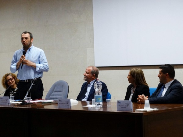 ARIA DI LEGALITÀ AL FERRARIS DI RAGUSA
