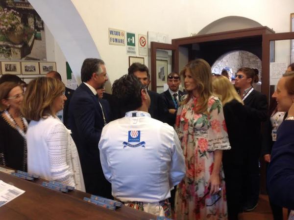 LE FIRST LADIES IN VISITA ALLO STAND MODICANO.