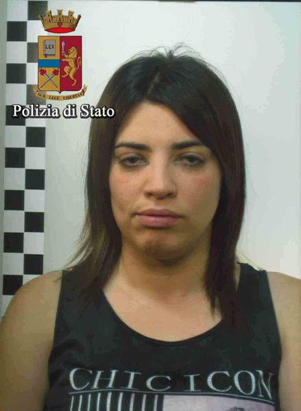 SORVEGLIATA SPECIALE DI PUBBLICA SICUREZZA ARRESTATA DALLA POLIZIA