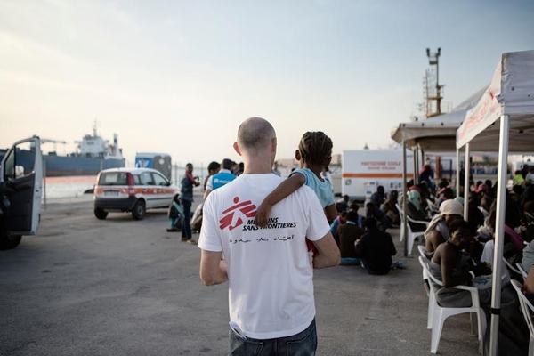CONTROLLI SANITARI SUI MIGRANTI