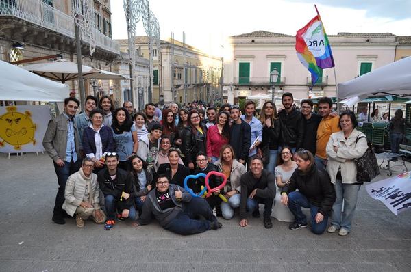 BUON RISCONTRO PER LA TRE GIORNI DI INIZIATIVE CONTRO L’OMOFOBIA