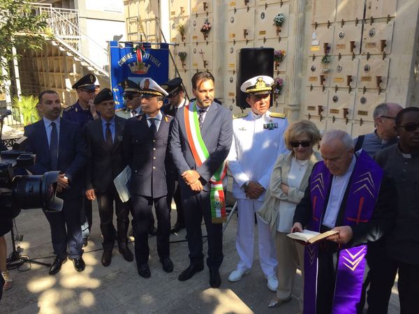 Oggi a Vittoria la visita del Ministro della Difesa ungherese