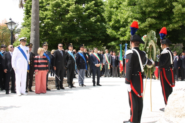 Ragusa, 2 giugno 2017. Le Istituzioni ed i cittadini celebrano  il 71° Anniversario della Fondazione della Repubblica Italiana