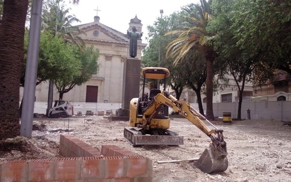 “La giunta grillina congeli la procedura sulle scelte  Scaturite dal votofacile e attivi un urgente confronto con i commercianti della zona”