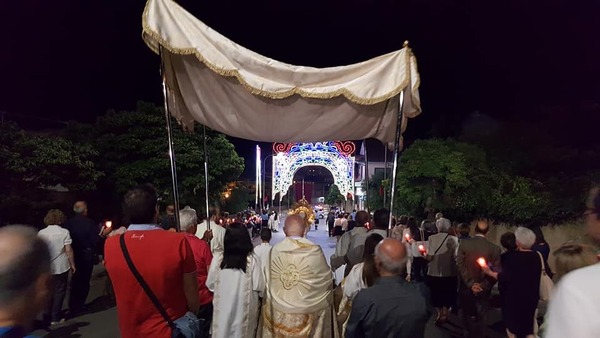 Entrati ieri nel vivo i solenni festeggiamenti dei santi apostoli che proseguiranno nel weekend