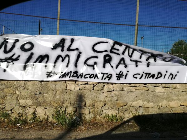 I cittadini di Scicli dicono “No” al centro di accoglienza di Gambacorta