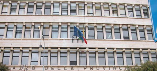 Tornano le province. Nel 2018 si torna a votare.