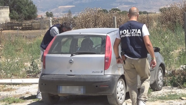 La Polizia di Stato ferma due fratelli gelesi per tentato omicidio avvenuto la scorsa notte a Comiso