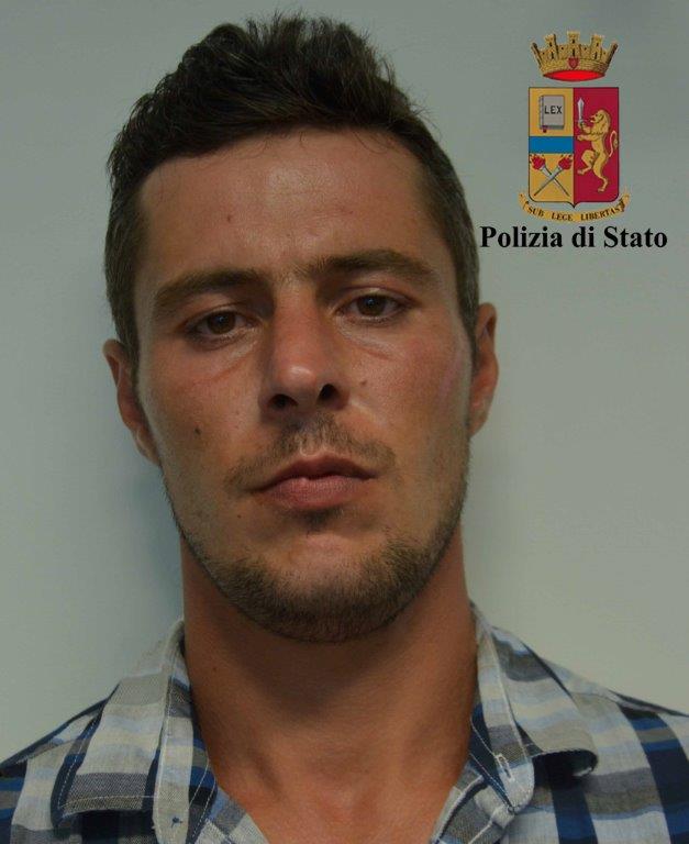 Arrestati rumeni per furto auto