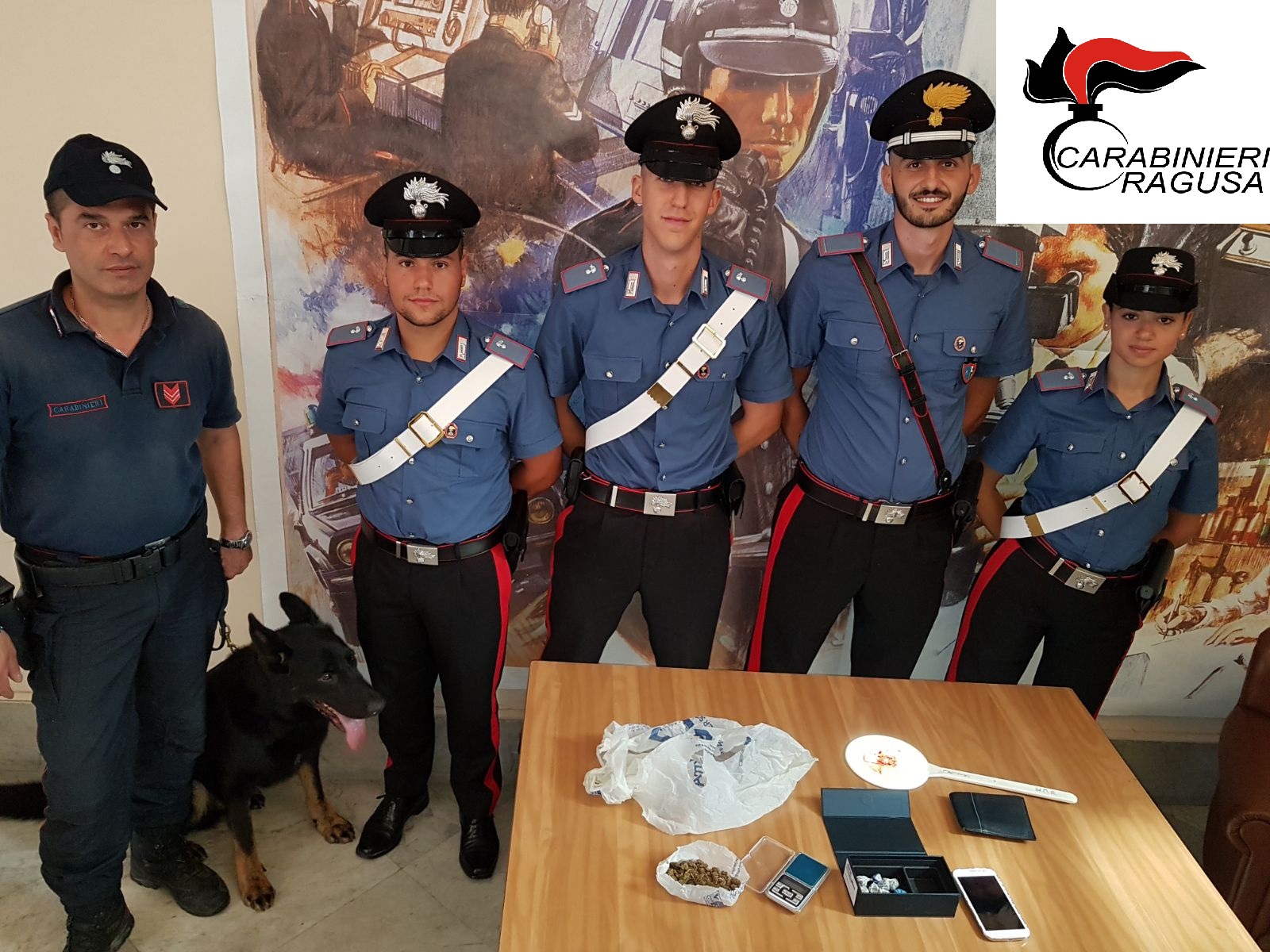 Carabinieri arrestano sorvegliato speciale. Denunciato il figlio