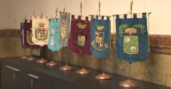 E’ ufficiale. Tornano le ex Province. Approvata la legge.