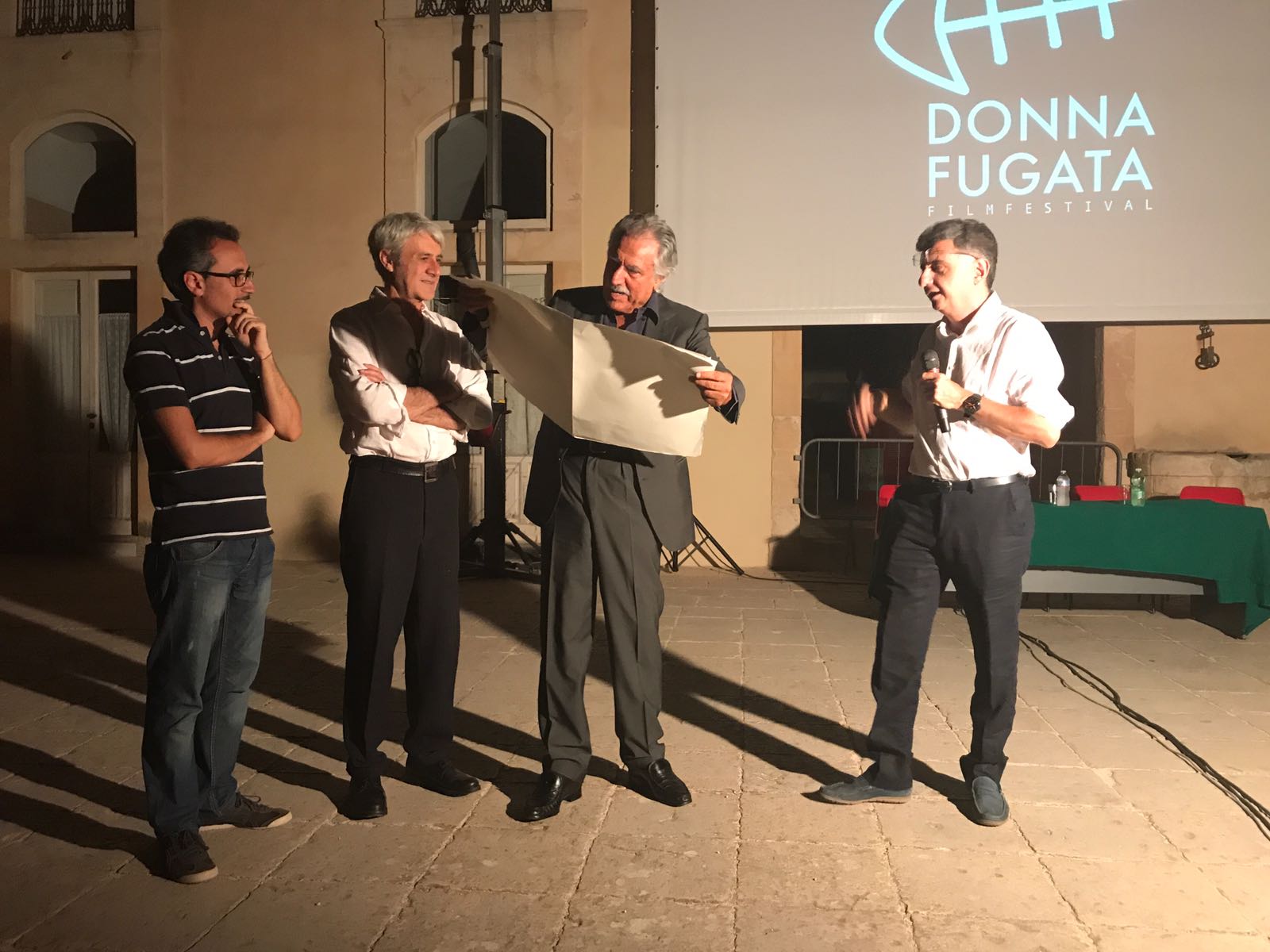 Un divertente Lando Buzzanca ha chiuso il “Donnafugata Film Fest”