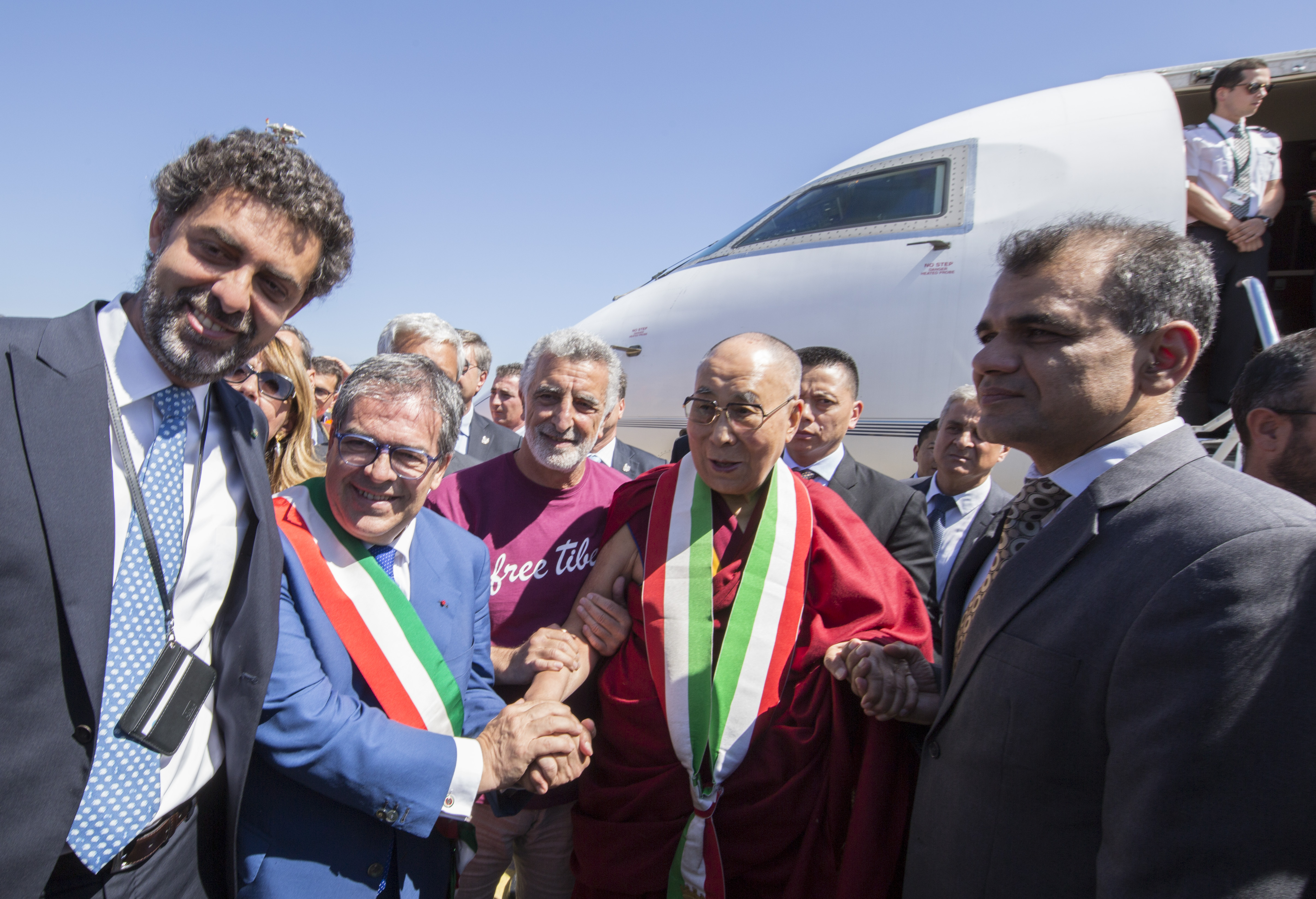 E’ arrivato in Sicilia il Dalai Lama. Biglietti esauriti per i suoi incontri. Non verrà alla pagoda di Comiso. FOTO di Paolo Regis