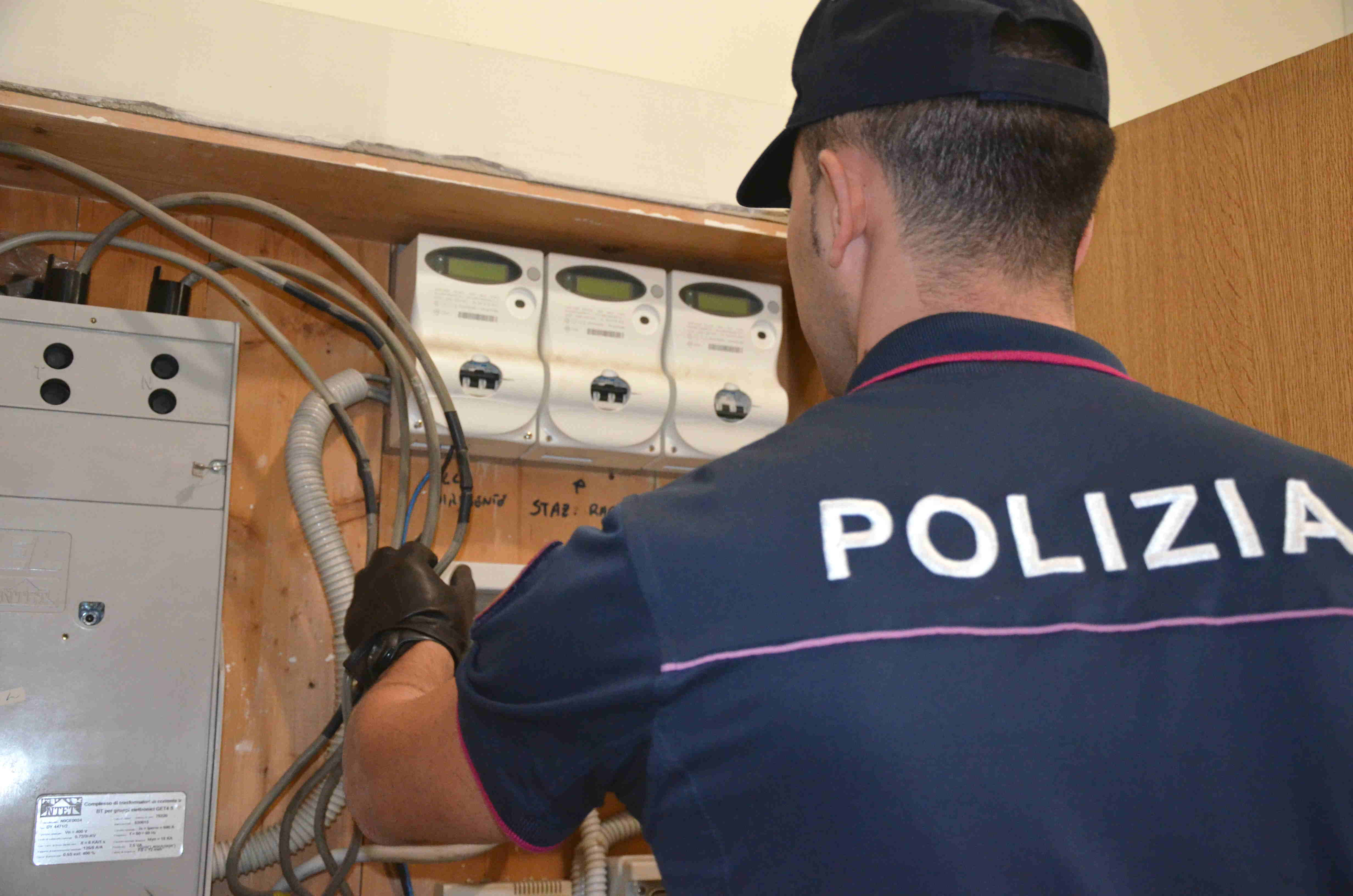 A Vittoria una intera palazzina rubava energia elettrica