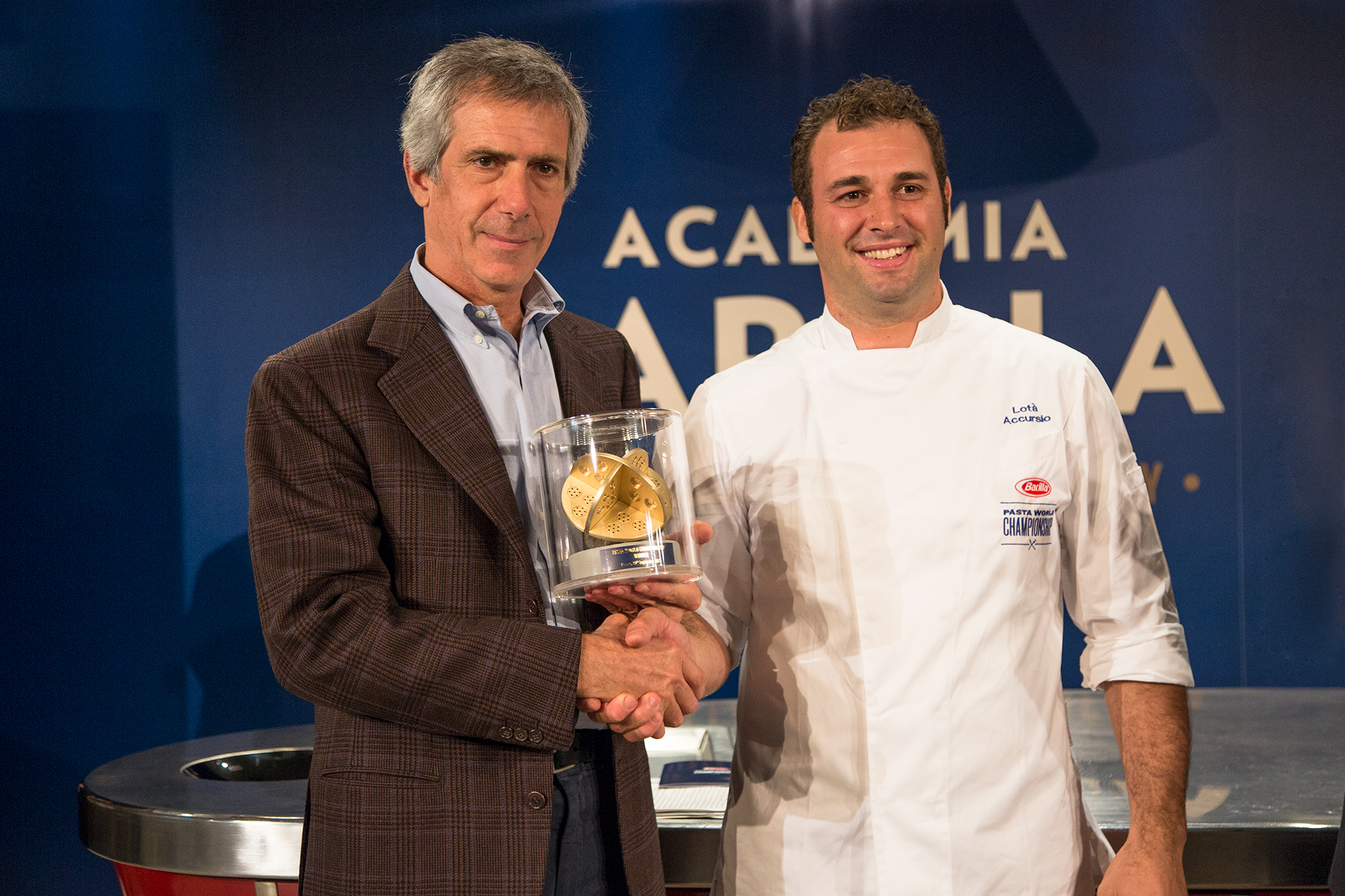 Accursio Lotà vince il Barilla Pasta World Championship 2017. Con una carbonara di mare. FOTO