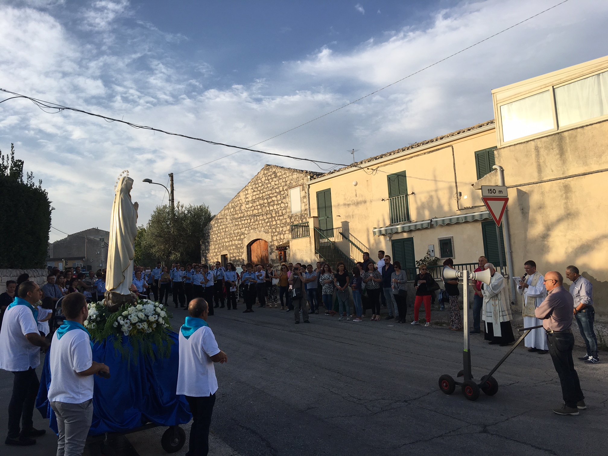 La processione sui campi ha concluso la festa a San Giacomo