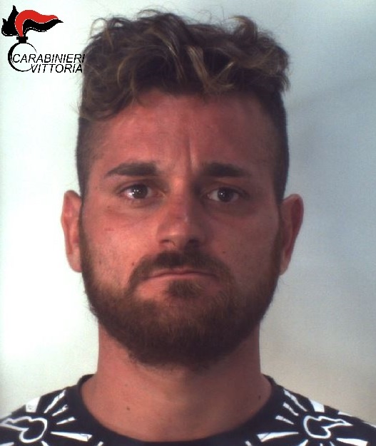 Estorsione in un bar a Comiso. In tre vengono arrestati dai Carabinieri