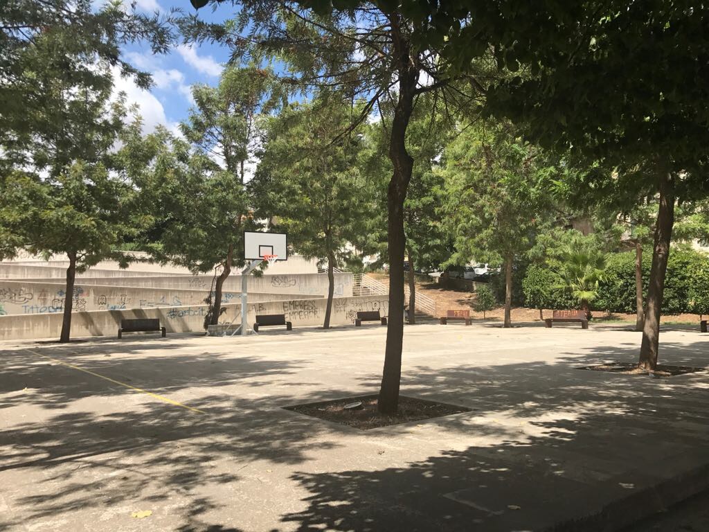 Installato un nuovo canestro per il basket nell’area del “City”