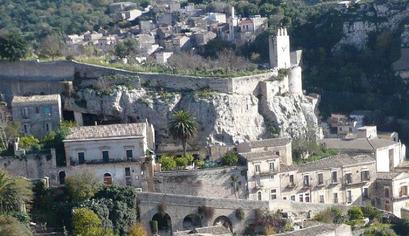 A Modica si scaldono i motori per amministrative e politiche
