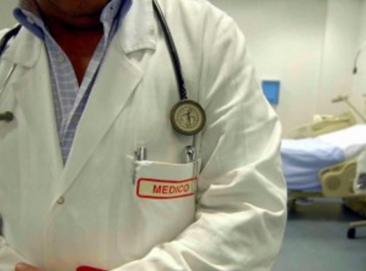 Medico aggredito e ambulatorio devastato a Ragusa: condannati due fratelli