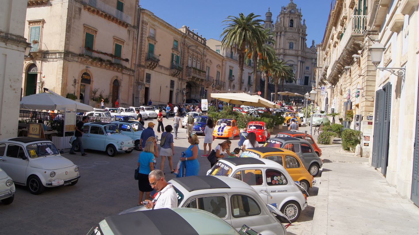 Domenica a Ragusa il raduno Barocco Ibleo del Fiat 500 Club Italia