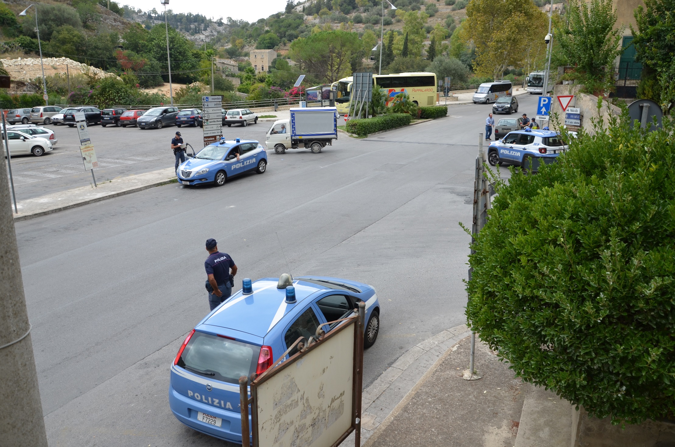 Week-end di controlli a Modica. La Polizia setaccia il territorio