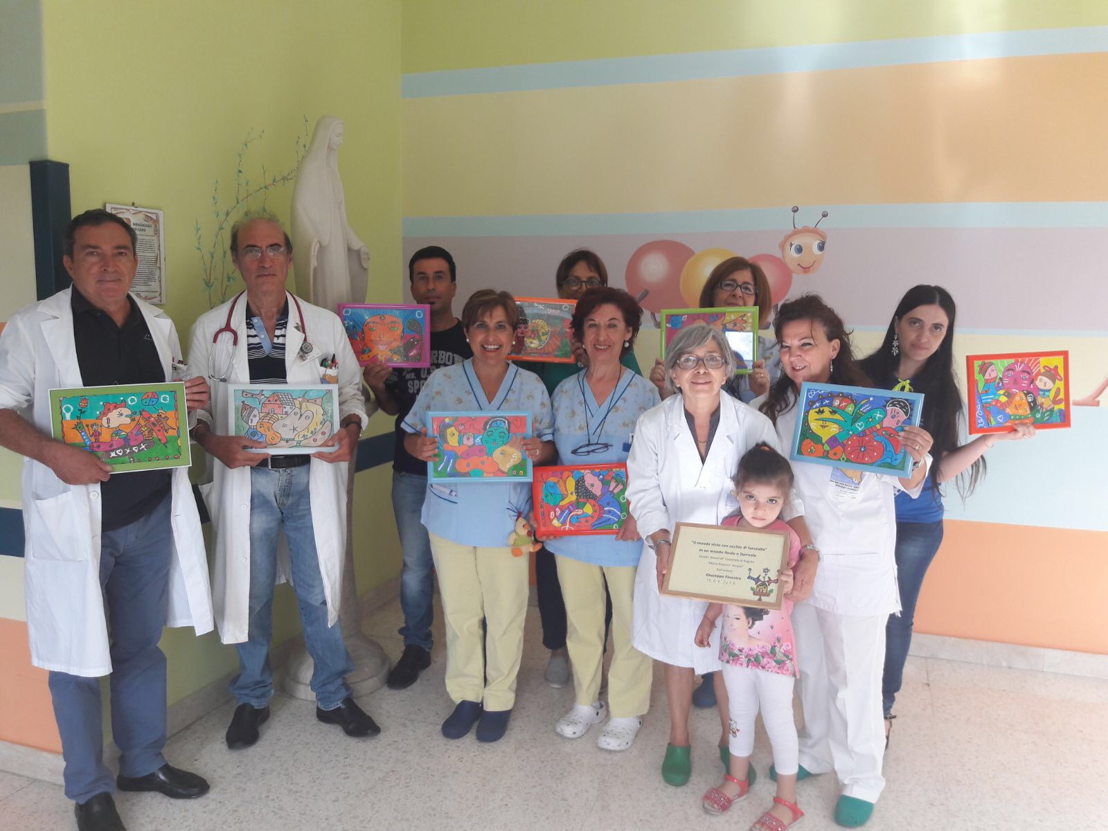 L’artista Giuseppe Finestra ha donato dieci quadri al reparto di Pediatria del Maria Paternò Arezzo di Ragusa