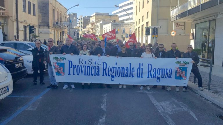 La provincia di Ragusa, prima soppressa e poi reintrodotta, potrebbe essere di nuovo soppressa.