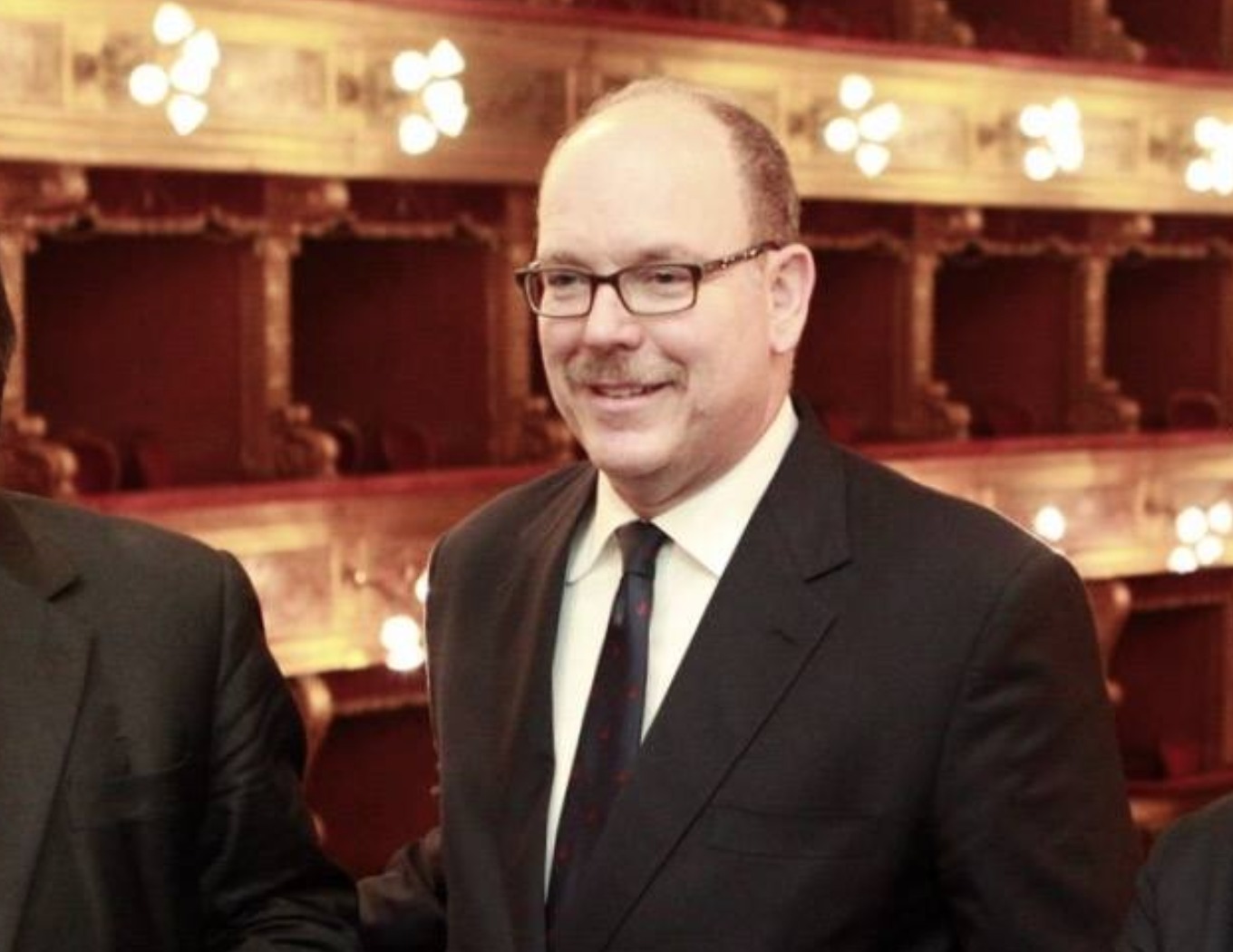 Esclusiva visita a teatro per il principe Alberto. Pomeriggio incontro al Comune di Modica