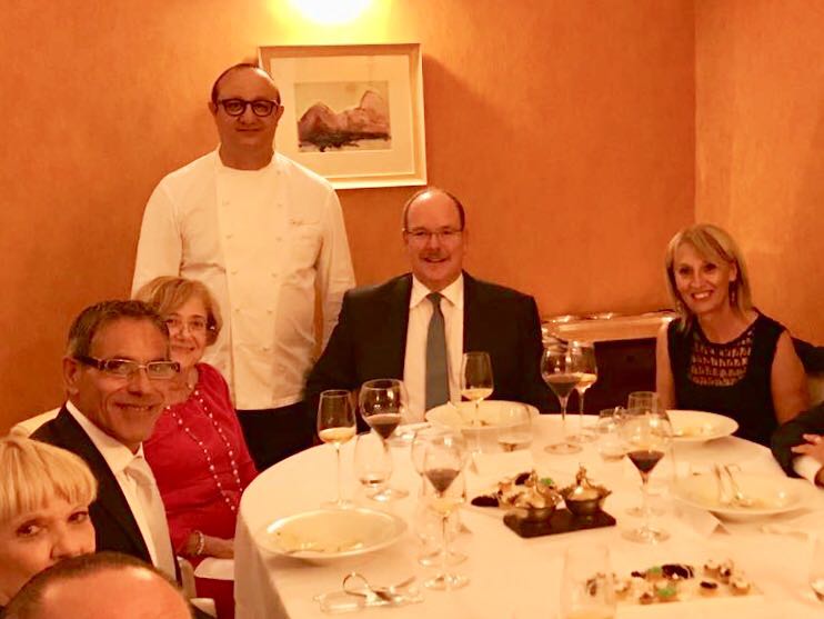 A cena con il principe. Anche Ciccio Sultano si emoziona. Ecco il menù
