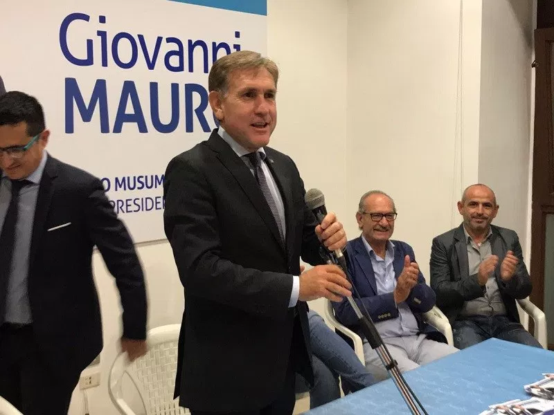 Indennità parlamentari, Mauro (FI): “Stop agli abusi”