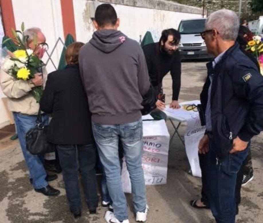 Cimiteri senza ascensori anche quest’anno. Lo rileva il Pd Ragusa dopo la raccolta di firme